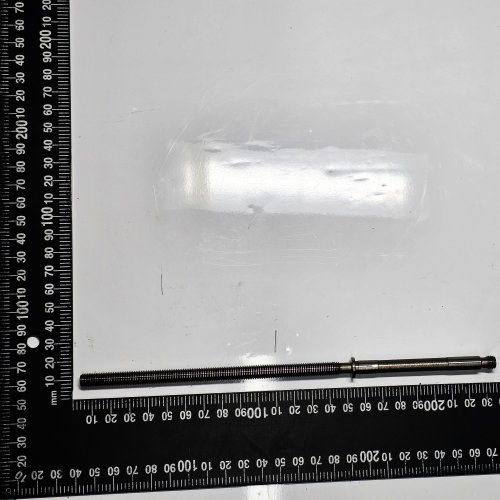 LR945